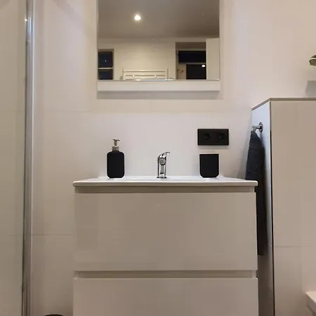 Adanni Guest house *